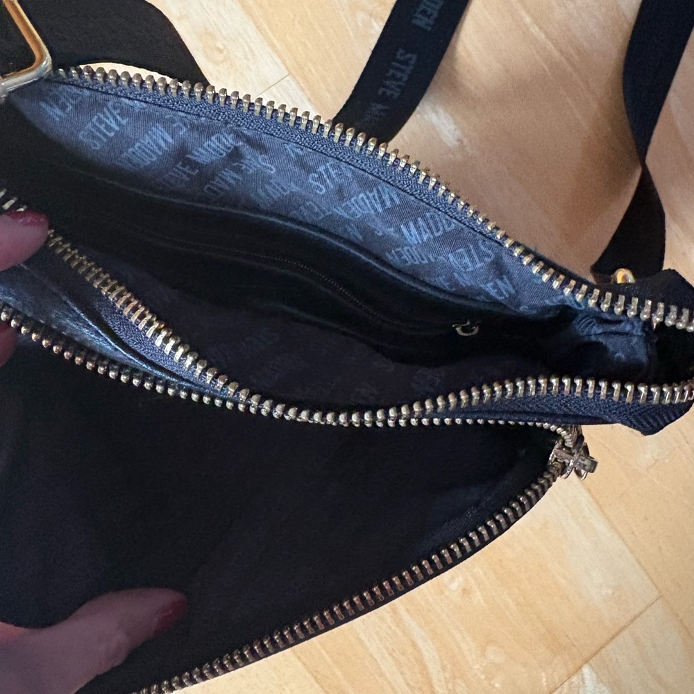 Steve Madden Black Embossed Bag with Gold Accent - Picture 5 of 9
